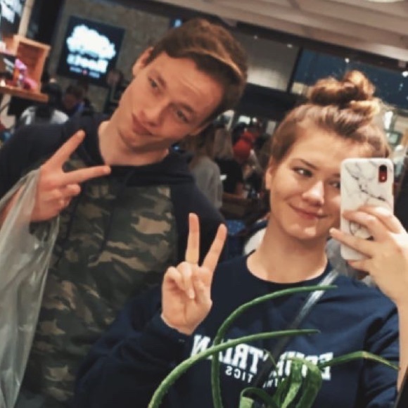 Meet your Posher, Amy - Picture 1 of 3